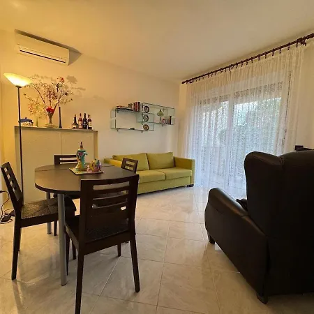 Апартаменты La Casa Nel Parco By Smart-home *