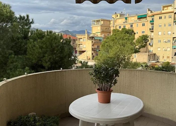 La Casa Nel Parco By Smart-home Apartamento Vallecrosia