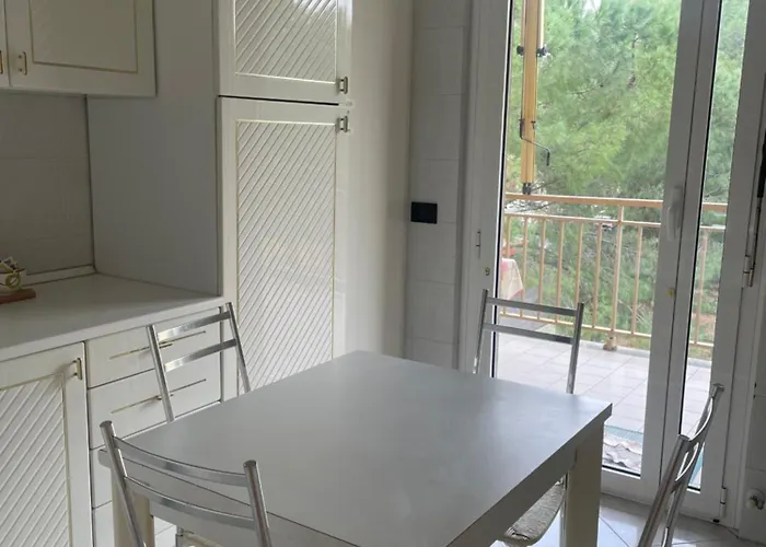 La Casa Nel Parco By Smart-home Apartman Vallecrosia